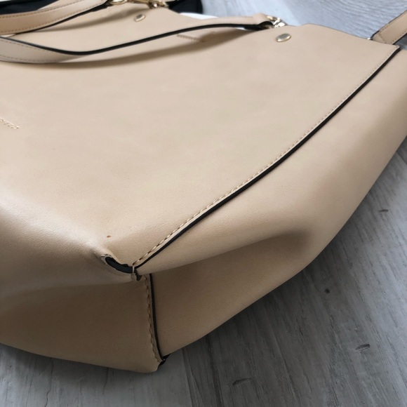 💯 % Authentic Karl Lagerfeld Reversible Tote - Picture 4 of 8